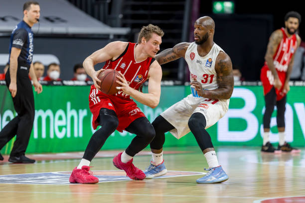 不仅帮助球 不仅帮助球